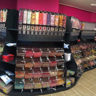 Food Dispense candy wall pick and mix