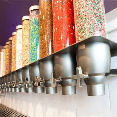 Toppings wall using Rosseto topping dispensers 5 liter capacity